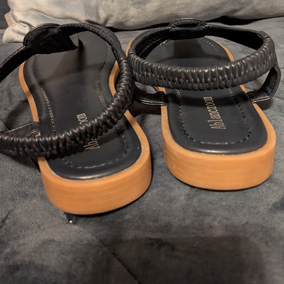 Dark Blue Strappy Sandals With Gum Sole. - Picture 5 of 8